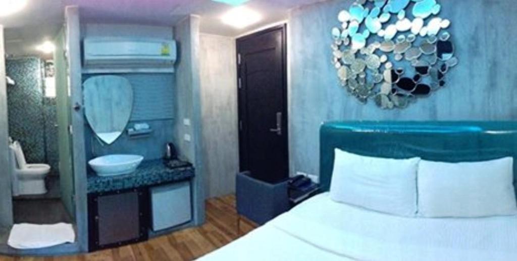 Blutique Hotel Bangkok Exteriör bild