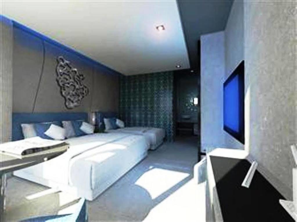 Blutique Hotel Bangkok Exteriör bild