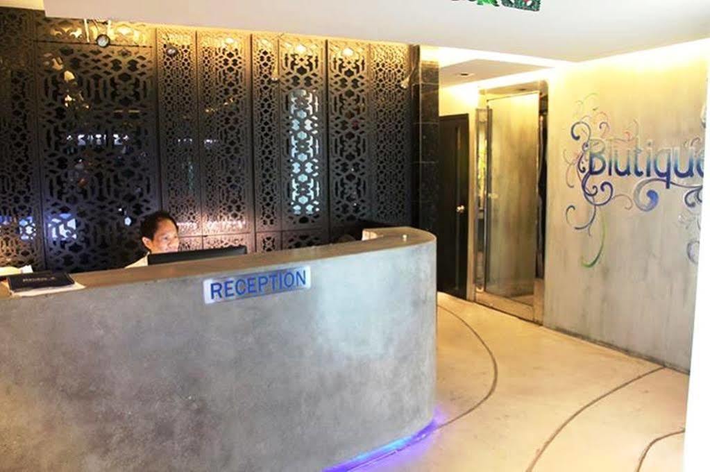 Blutique Hotel Bangkok Exteriör bild
